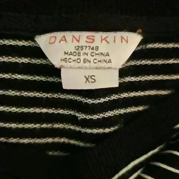 Danskin Size Extra Small Long Sweatshirt - Picture 2 of 4